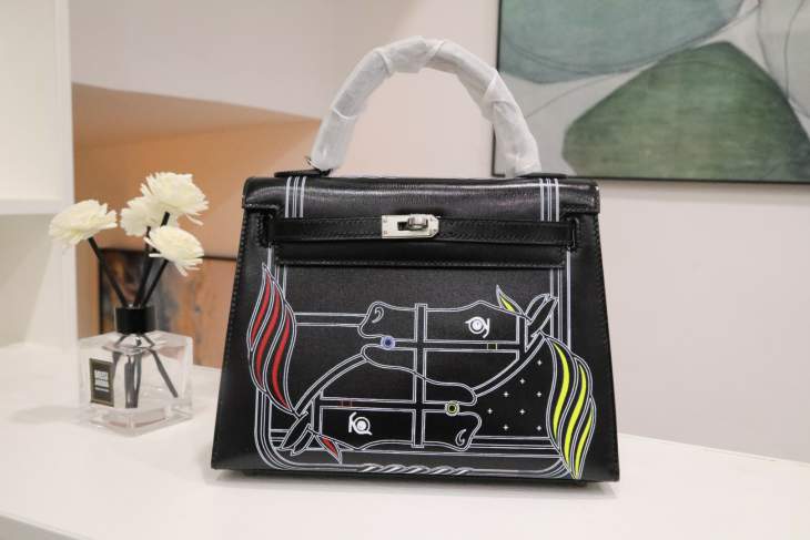 Picture of Hermes Handbags _SKUfw236183656fw